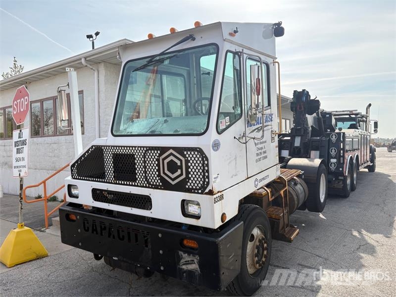 Capacity TJ5000 Spotter Truck Terminalzugmaschinen