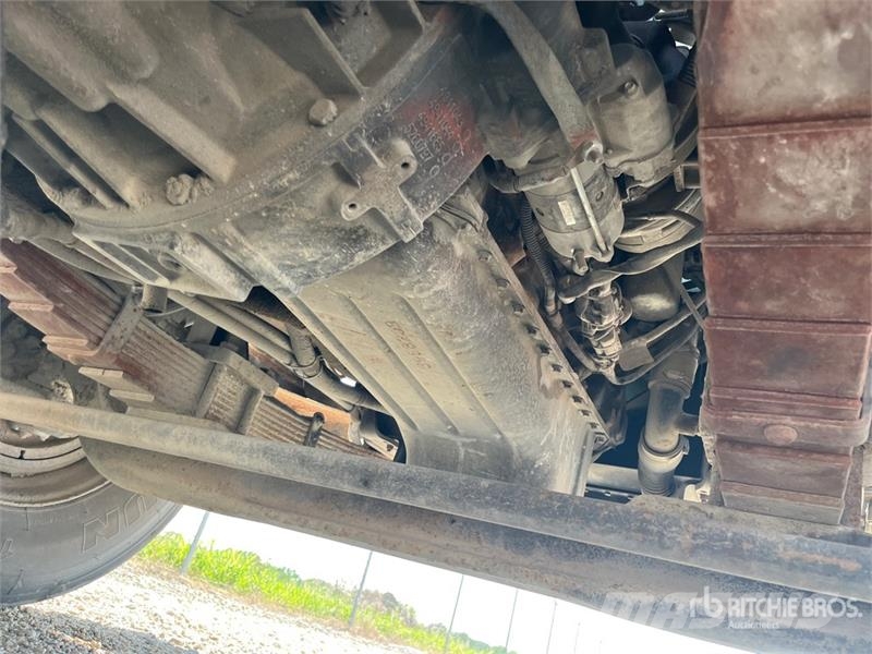 CARGOTEC 4x2 Spotter Truck (Inoperable) Terminaltrekkers
