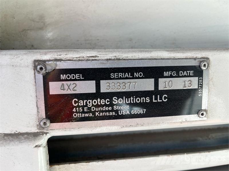 CARGOTEC 4x2 Spotter Truck (Inoperable) Terminaltrekkers