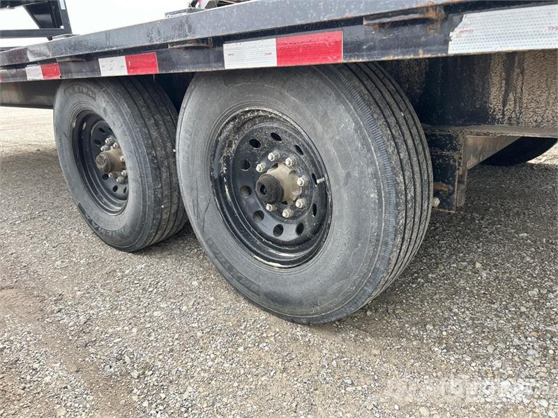  Carry-On 25 ft T/A Gooseneck Equipment Trailer Prikolice za prevoz vozil