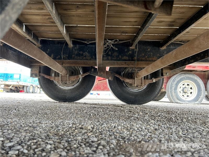  Carry-On 25 ft T/A Gooseneck Equipment Trailer Vehicle transport trailers