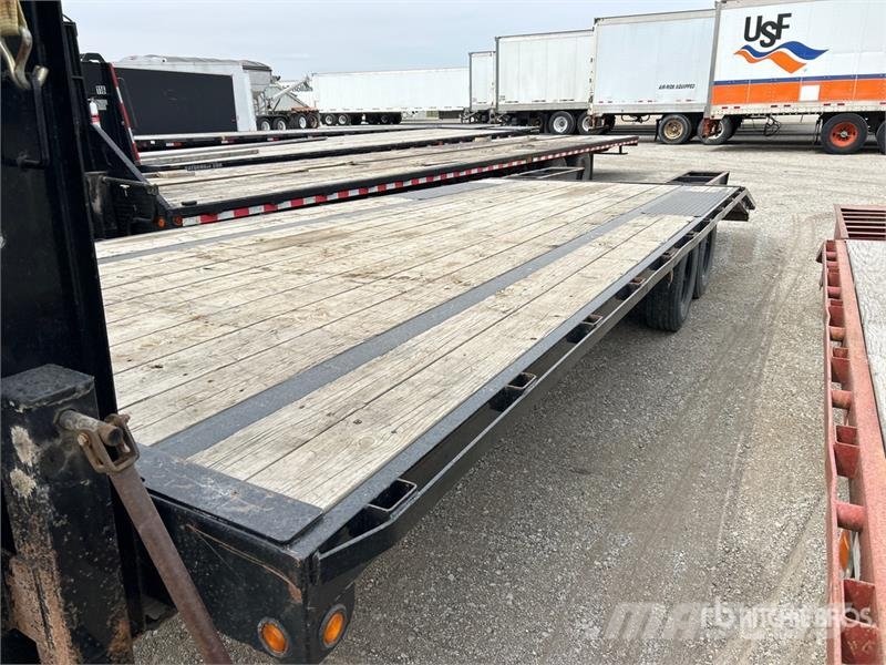  Carry-On 25 ft T/A Gooseneck Equipment Trailer Vehicle transport trailers