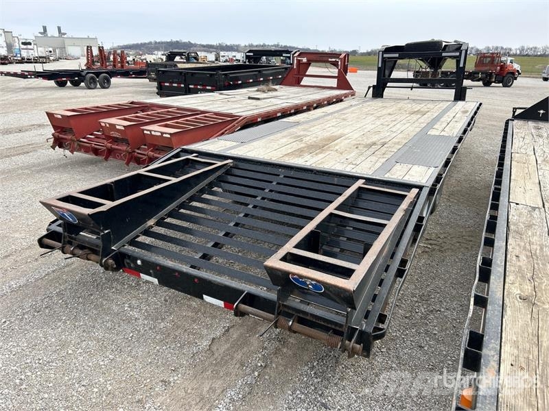  Carry-On 25 ft T/A Gooseneck Equipment Trailer Prikolice za prevoz vozil