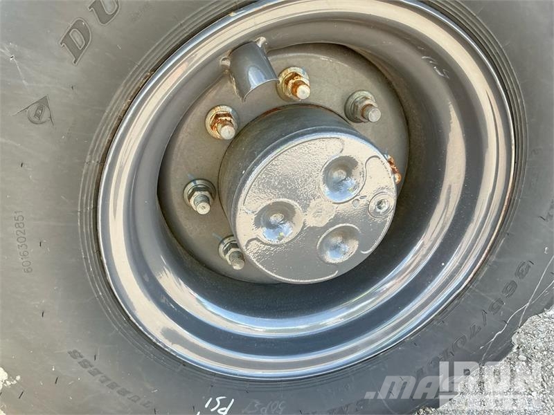 CASE 221F Radlader