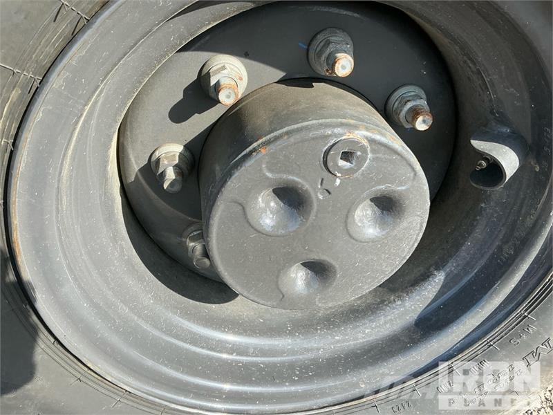 CASE 221F Radlader