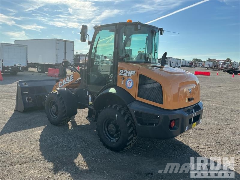 CASE 221F Radlader