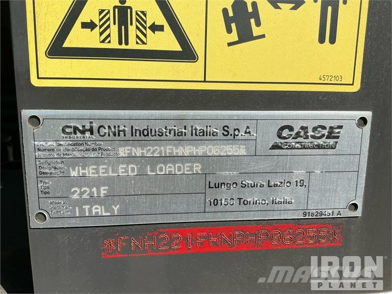 CASE 221F Radlader