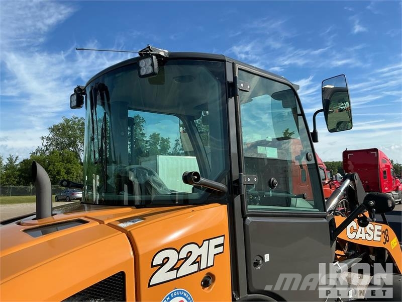 CASE 221F Radlader
