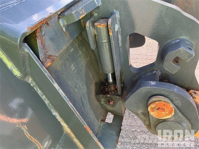 CASE 221F Radlader