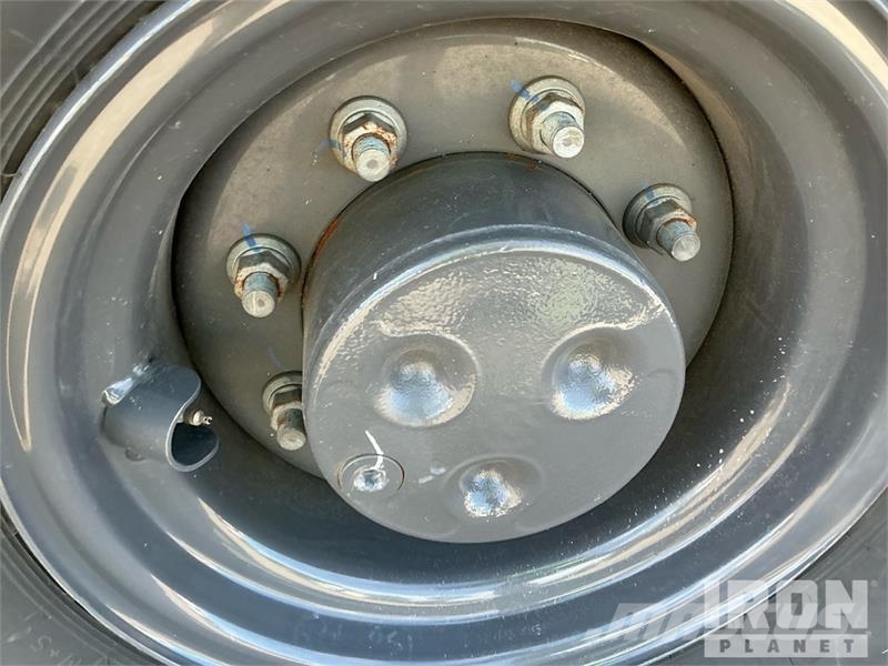 CASE 221F Radlader