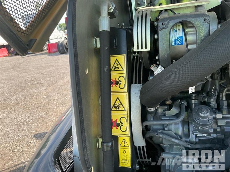 CASE 221F Radlader