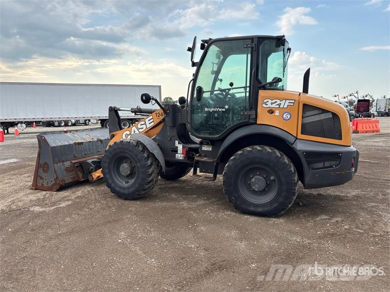 CASE 321F Radlader