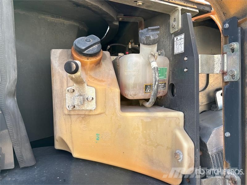 CASE 321F Radlader