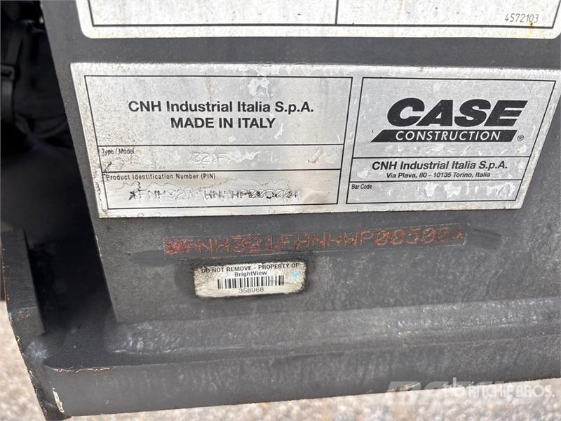 CASE 321F Radlader