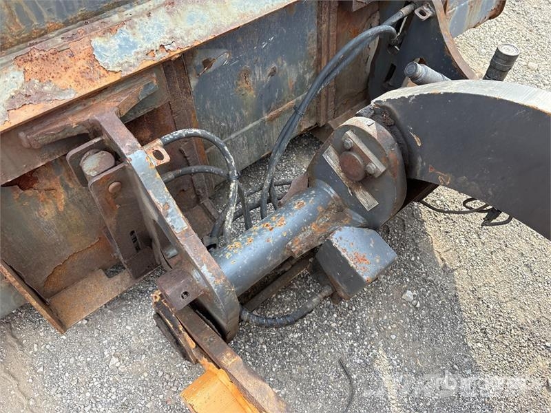 CASE 321F Radlader