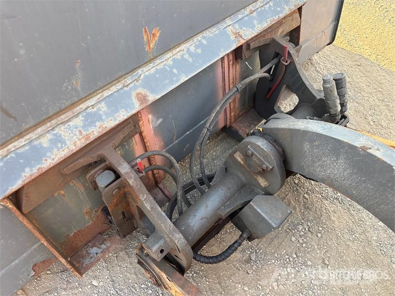 CASE 321F Radlader