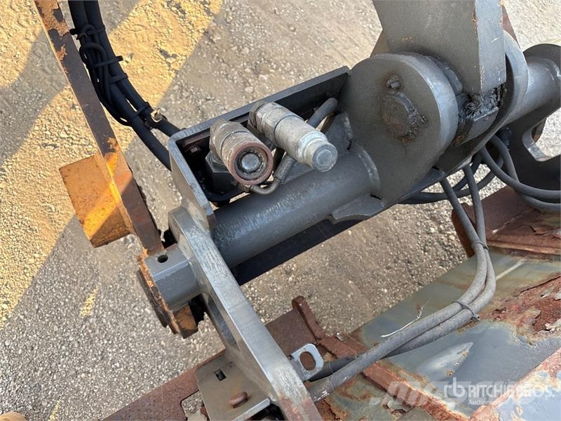 CASE 321F Radlader