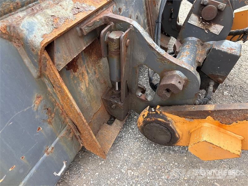 CASE 321F Radlader