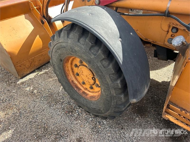 CASE 590 Super M Экскаваторы-погрузчики
