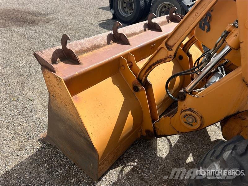 CASE 590 Super M Экскаваторы-погрузчики