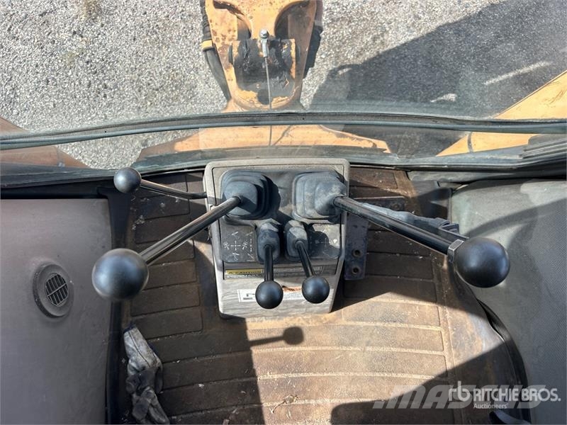 CASE 590 Super M Экскаваторы-погрузчики