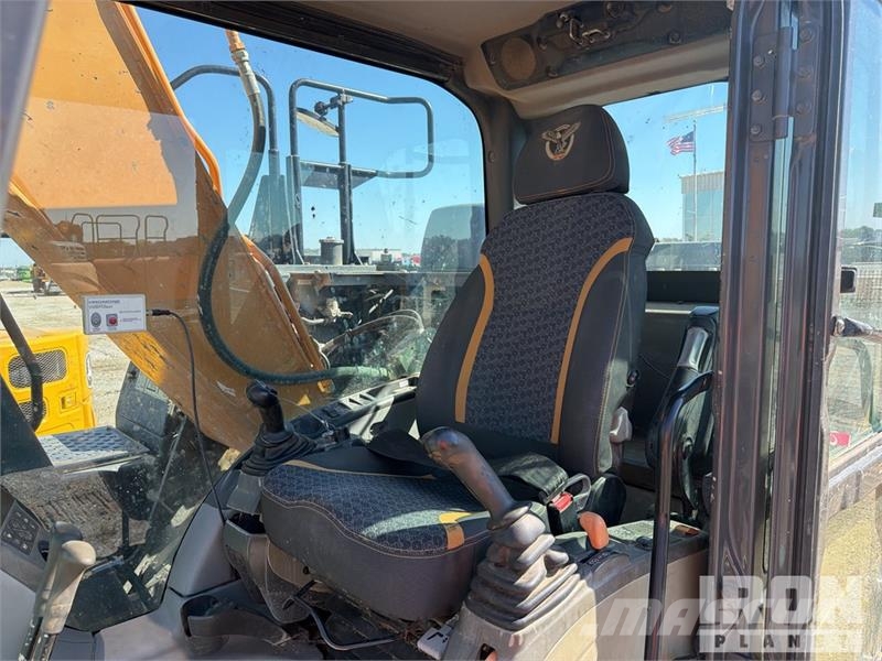 CASE CX160D Tracked Excavator 대형 굴삭기 29톤 이상