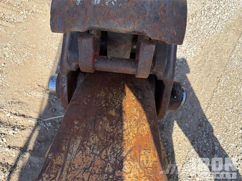 CASE CX160D Tracked Excavator 대형 굴삭기 29톤 이상