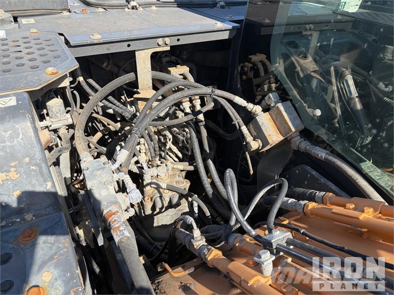 CASE CX160D Tracked Excavator 대형 굴삭기 29톤 이상