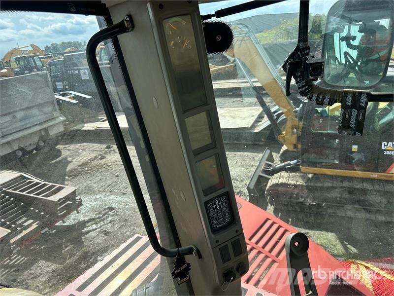 Case IH 580 Quadtrac Track Tractor (Inoperable) Трактори