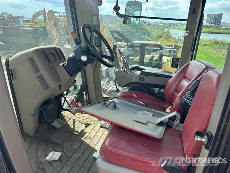 Case IH 580 Quadtrac Track Tractor (Inoperable) Трактори
