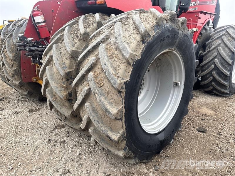 Case IH Steiger 645S Scraper Tractor Otros