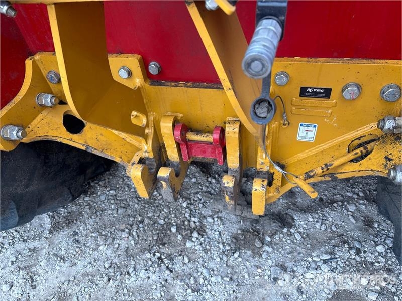 Case IH Steiger 645S Scraper Tractor Otros