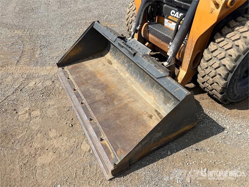 CASE SV280B Skid Steer Loader Šmykom riadené nakladače