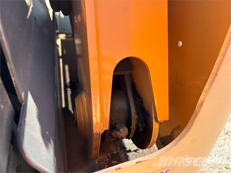 CASE SV280B Skid Steer Loader Šmykom riadené nakladače