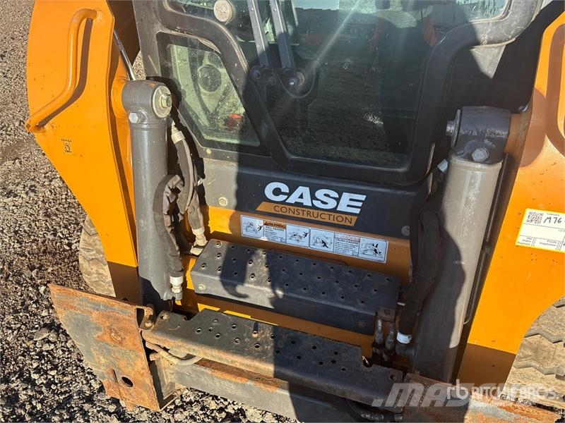 CASE TR270B Lietoti riteņu kompaktiekrāvēji