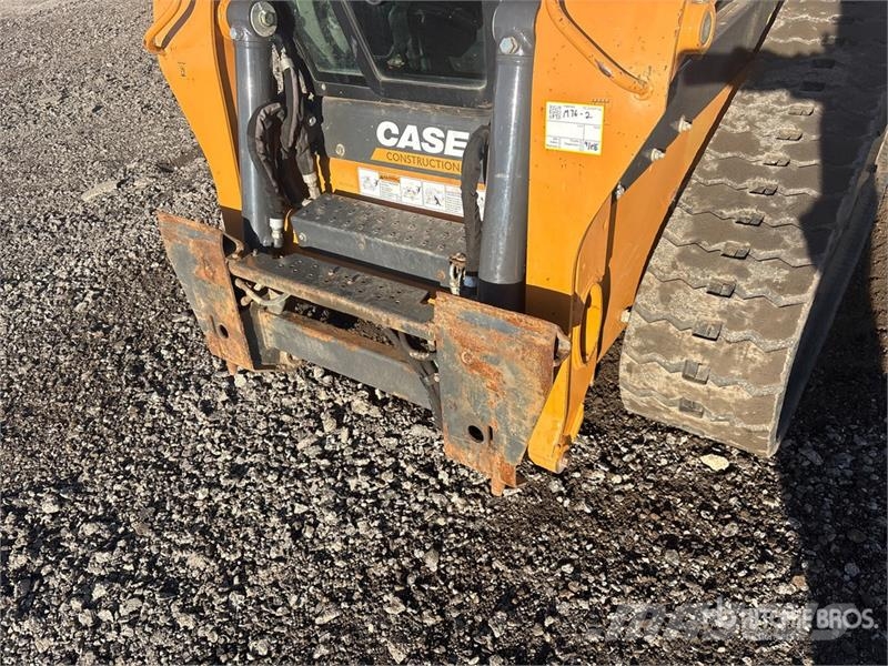 CASE TR270B Lietoti riteņu kompaktiekrāvēji