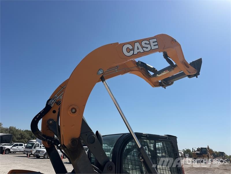 CASE TV450B Kompaktrakodók