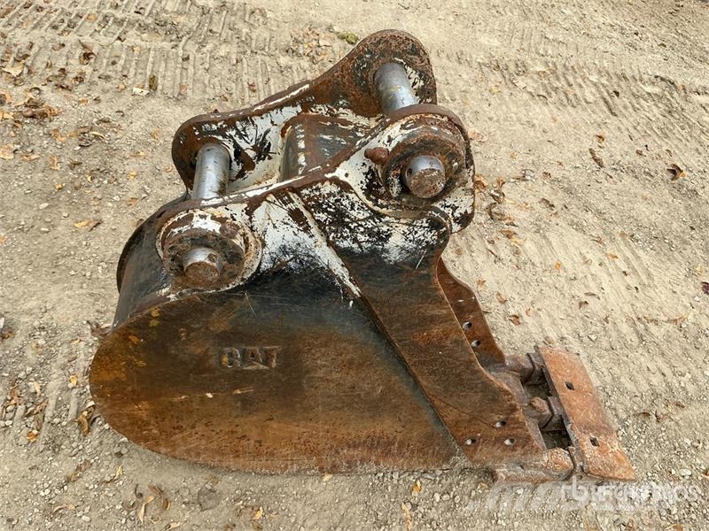 CAT 10 in Digging Excavator Bucket - Fits CAT Žlice