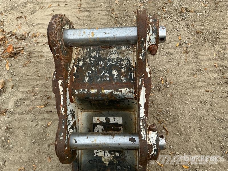 CAT 10 in Digging Excavator Bucket - Fits CAT Žlice