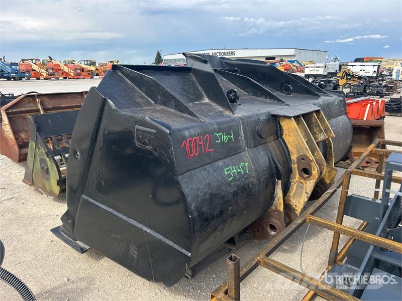 CAT 134 in Wheel Loader Bucket Buckets