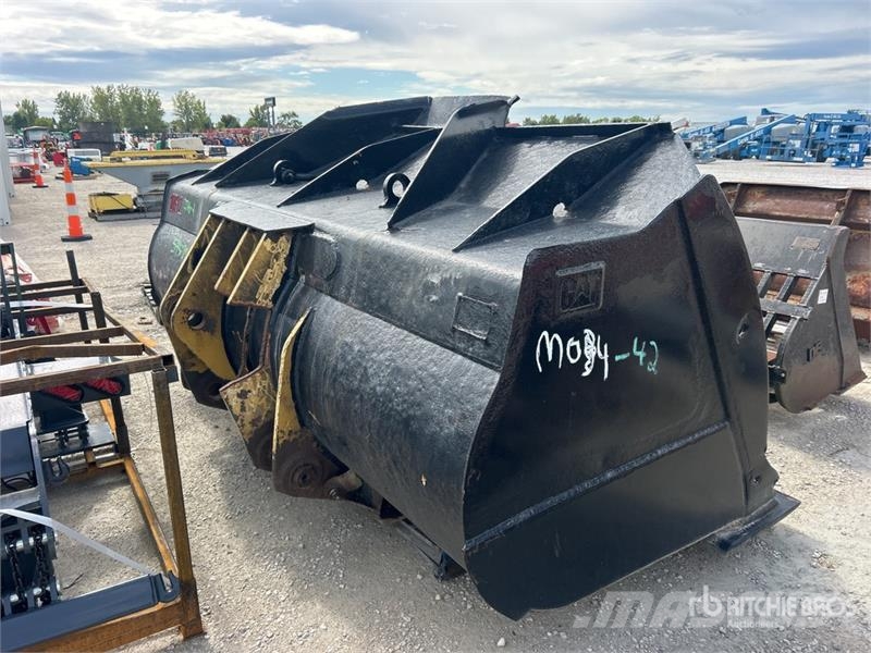 CAT 134 in Wheel Loader Bucket Buckets