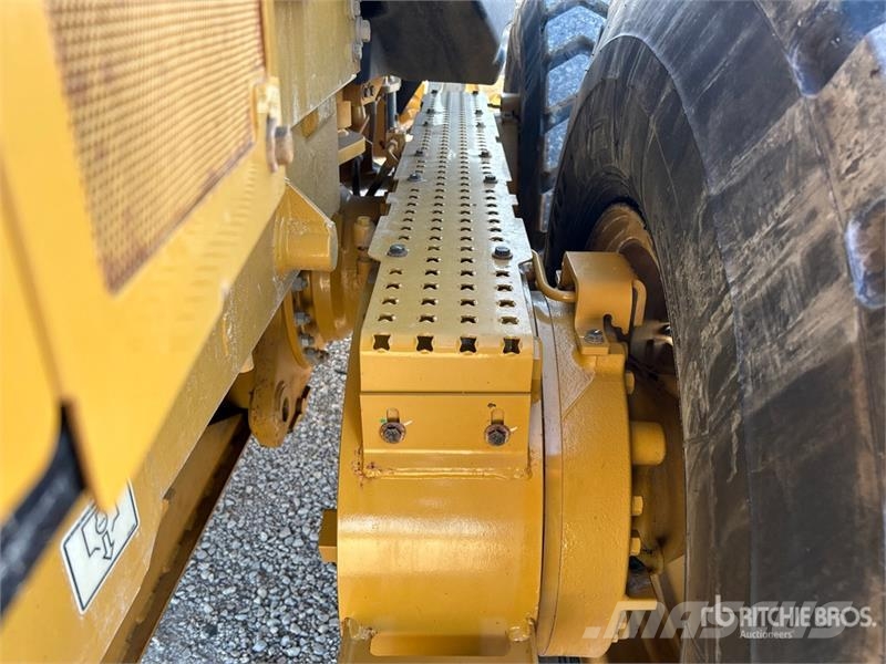 CAT 140 Motor Grader Gréderek