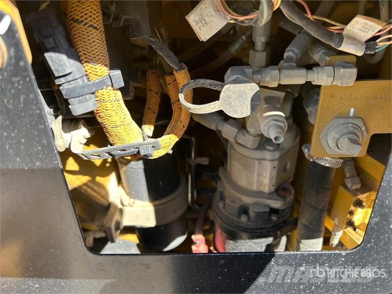 CAT 140 Motor Grader Greideri