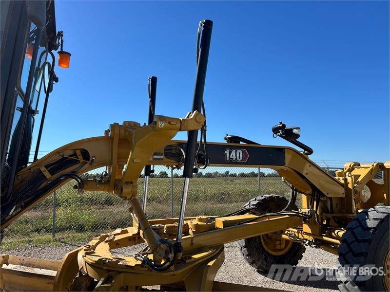 CAT 140 Motor Grader Greideri