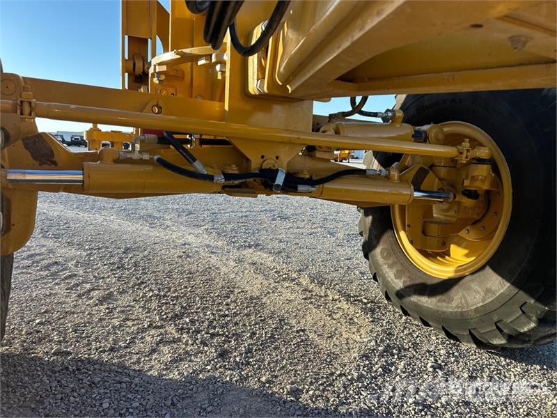 CAT 140 Motor Grader Gréderek