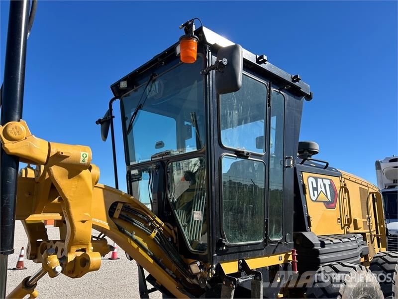 CAT 140 Motor Grader Greideri