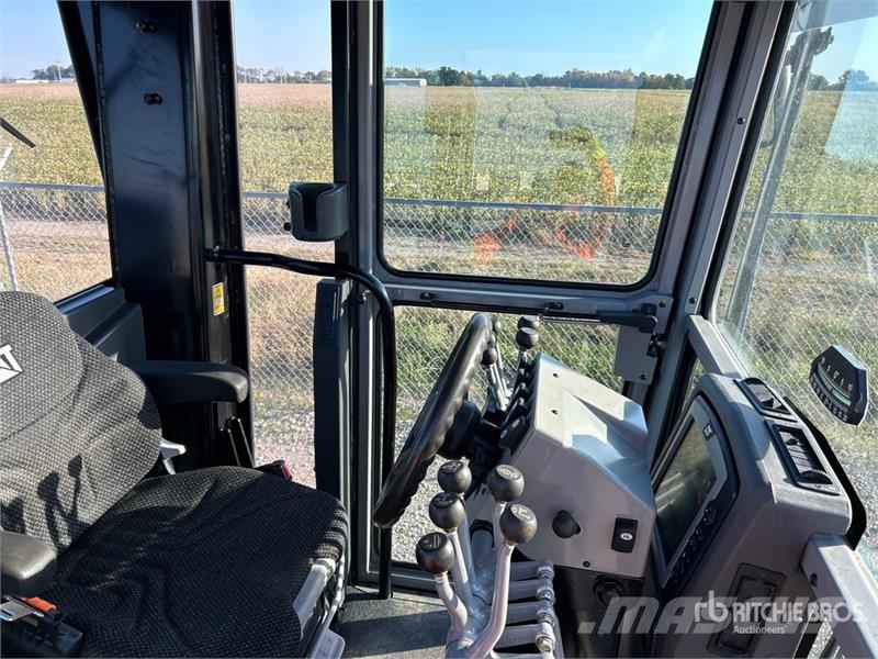 CAT 140 Motor Grader Gréderek
