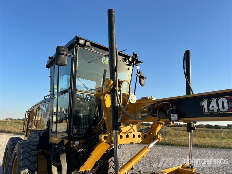 CAT 140 Motor Grader Gréderek