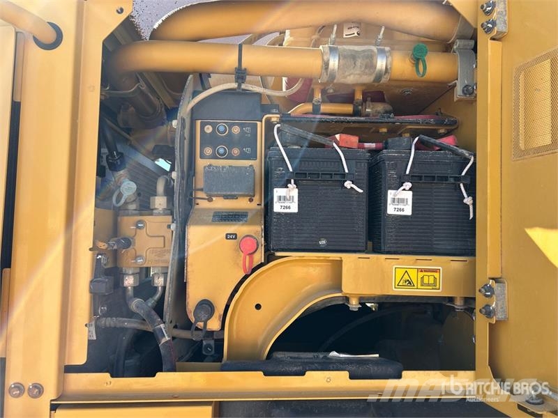 CAT 140 Motor Grader Greideri