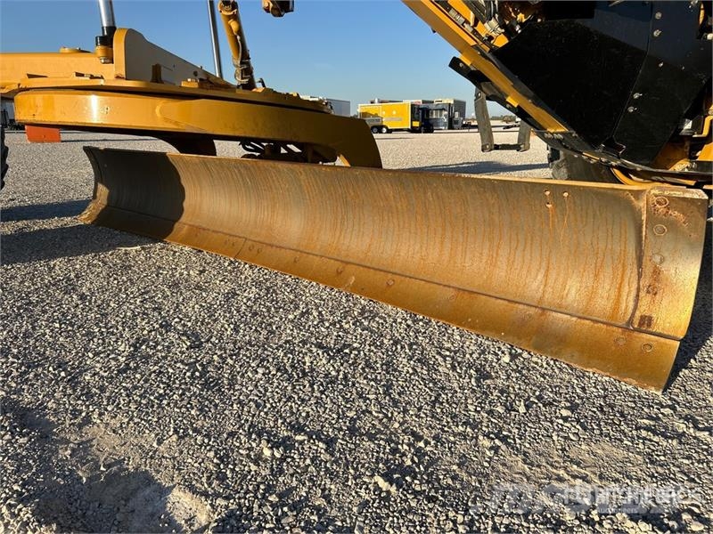 CAT 140 Motor Grader Gréderek